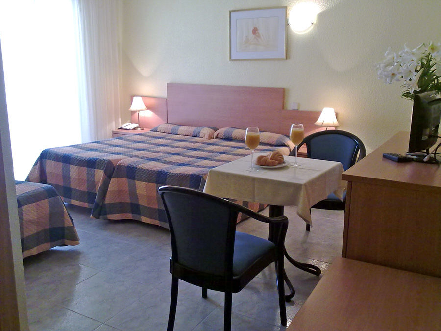 Hotel Felipe II Peñíscola Pokoj fotografie